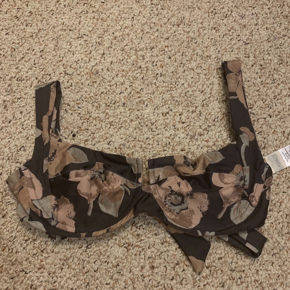L* Space Bathing Suit Top
